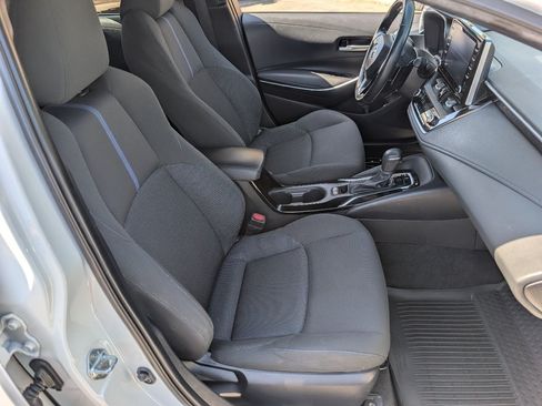Used 2021 Toyota Corolla SE w/ SE Premium Package FWD image 8