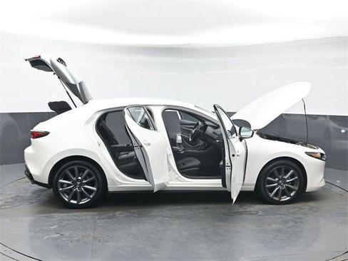 Used 2023 MAZDA MAZDA3 s image 45