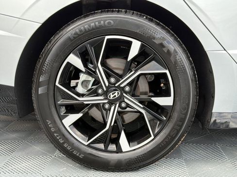 Used 2025 Hyundai Sonata SEL FWD image 19