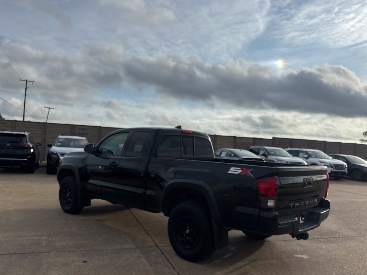 Used 2021 Toyota Tacoma SR w/ SX Package AWD/4WD image 18