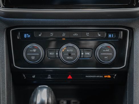 Used 2019 Volkswagen Atlas SEL Premium image 30