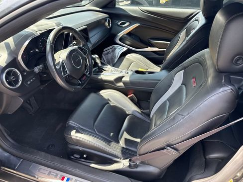 Used 2016 Chevrolet Camaro SS RWD image 14
