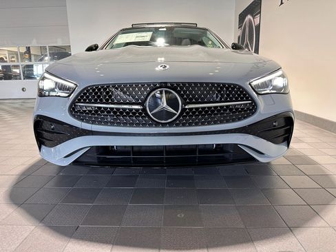 Used 2026 Mercedes-Benz CLE 300 4MATIC Coupe image 2