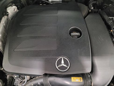 Used 2021 Mercedes-Benz GLC 300 4MATIC image 30