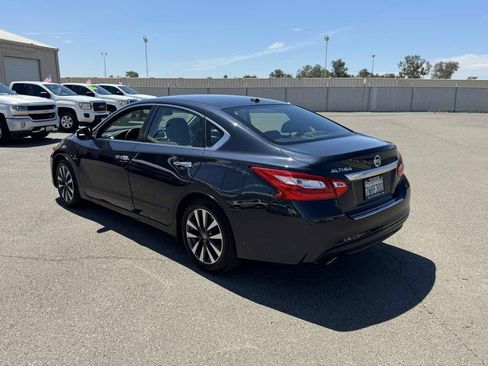 Used 2016 Nissan Altima 2.5 SL FWD image 7