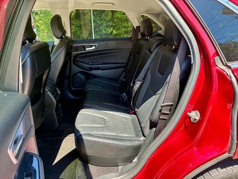 Used 2016 Ford Edge Titanium w/ Technology Package FWD image 8