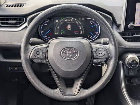 Used 2025 Toyota RAV4 LE AWD/4WD image 20