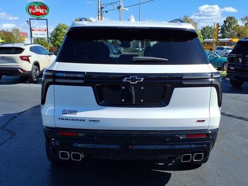 Used 2024 Chevrolet Traverse RS w/ LPO, Floor Liner Package image 27