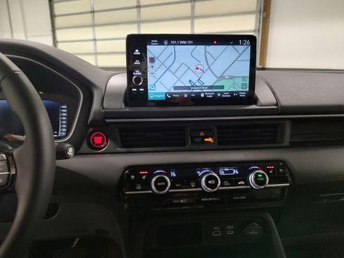 New 2025 Honda Pilot Black Edition image 7