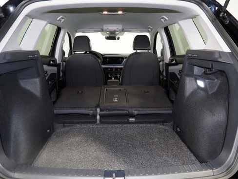 Used 2024 Volkswagen Taos SE image 36