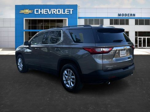Used 2020 Chevrolet Traverse LT image 3