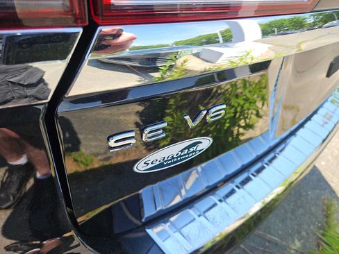 Used 2023 Volkswagen Atlas SE w/ Black Wheel Package AWD/4WD image 4