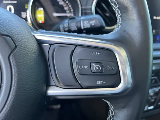 Used 2021 Jeep Wrangler Unlimited Sahara w/ Cold Weather Group AWD/4WD image 22