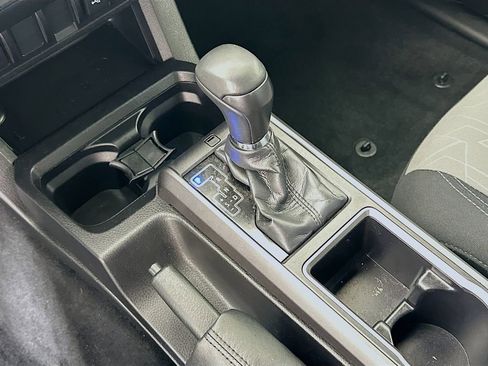 Certified 2023 Toyota Tacoma TRD Off-Road image 16