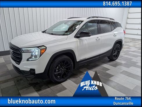 Used 2024 GMC Terrain SLT w/ Elevation Edition AWD/4WD image 1