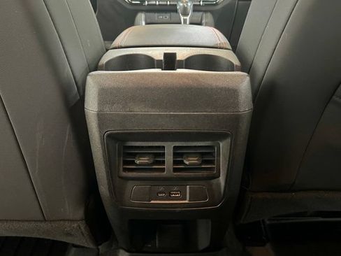 Used 2024 Chevrolet Colorado Z71 w/ Z71 Convenience Package 2 AWD/4WD image 14