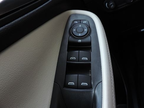 Certified 2020 Buick Encore GX Select w/ Sport Touring Package FWD image 21
