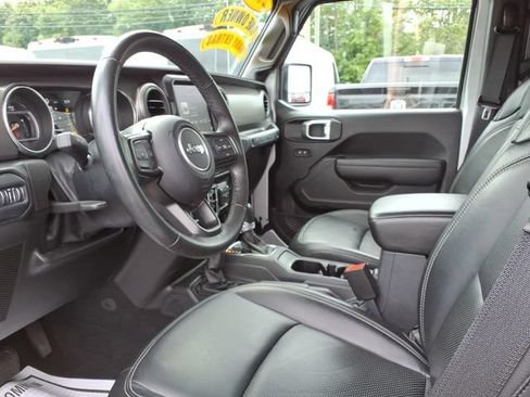 Used 2022 Jeep Wrangler Unlimited Sport w/ Sun And Sound Package AWD/4WD image 18