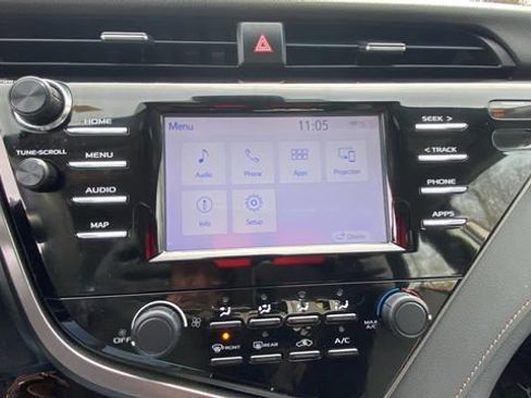 Used 2019 Toyota Camry LE image 24