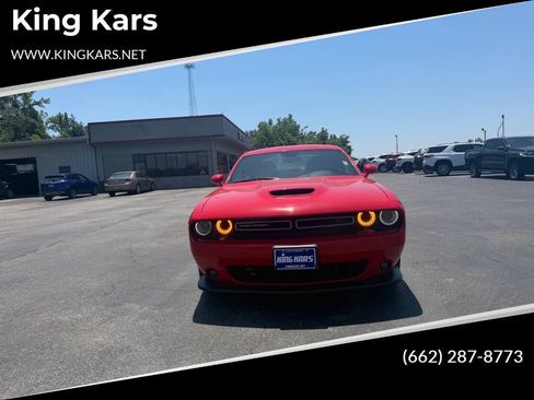 Used 2022 Dodge Challenger R/T RWD image 1