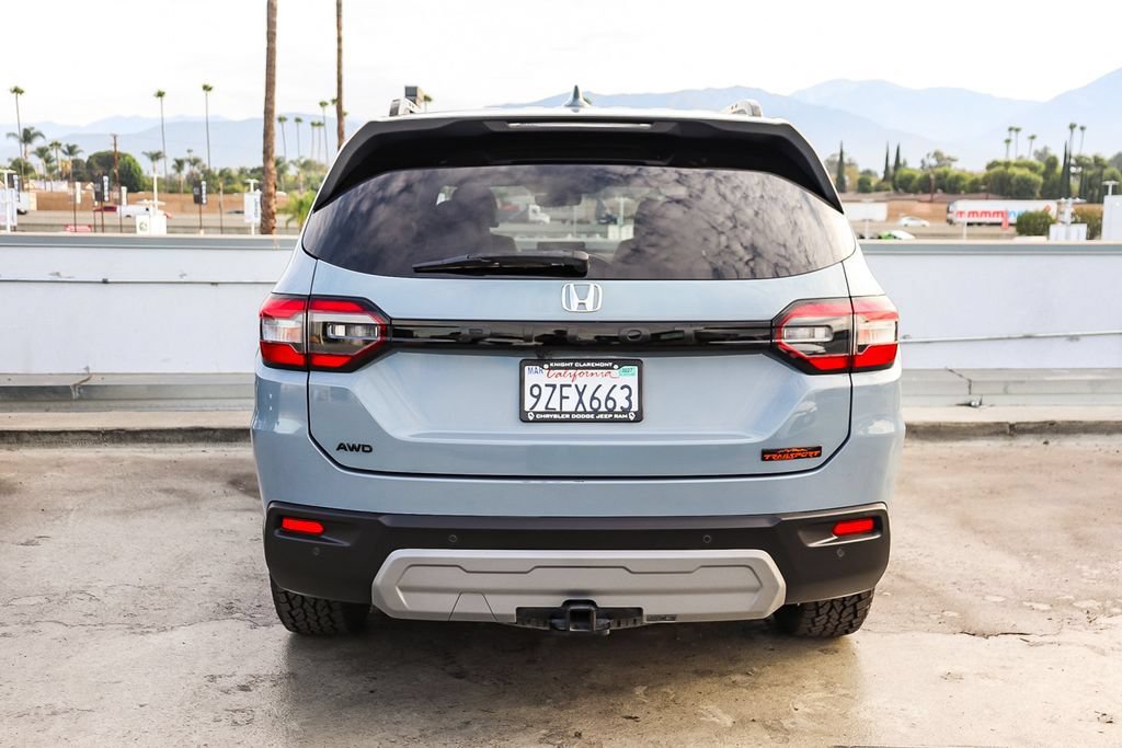 Used 2024 Honda Pilot TrailSport image 8