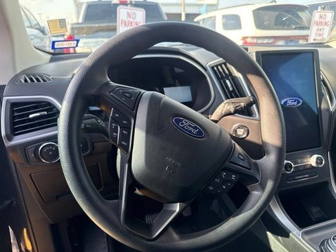 Used 2021 Ford Edge SE FWD image 9