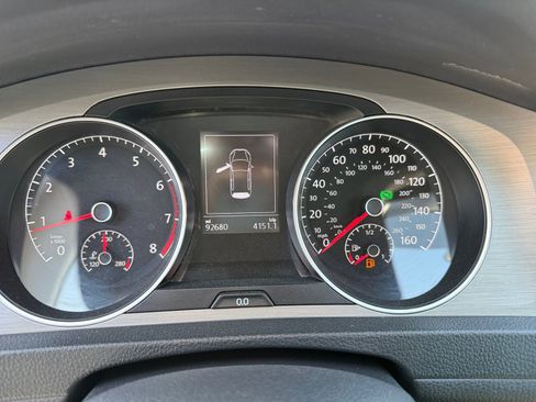 Used 2015 Volkswagen Golf S FWD image 11