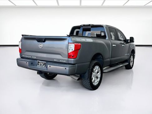 Used 2016 Nissan Titan SL AWD/4WD image 4