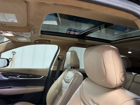 Used 2020 Cadillac XT6 Premium Luxury w/ Platinum Package AWD/4WD image 16