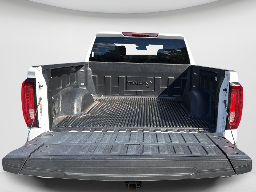 Used 2026 GMC Sierra 1500 SLT RWD image 13