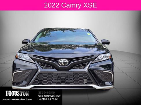 Used 2022 Toyota Camry XSE FWD image 2