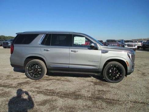 New 2026 GMC Yukon Elevation w/ Elevation Premium Package image 3