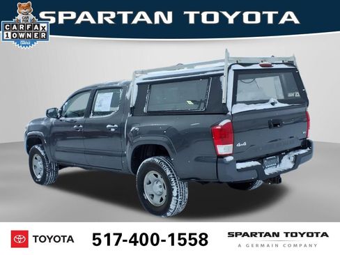 Used 2017 Toyota Tacoma SR image 9