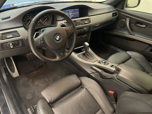 Used 2013 BMW 335i Convertible image 2