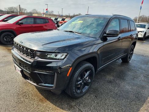 New 2026 Jeep Grand Cherokee L Limited AWD/4WD image 1
