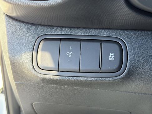 New 2026 Hyundai Venue SEL image 14