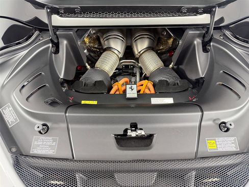 Used 2024 Ferrari 296 GTS RWD image 24