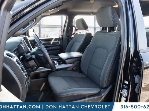 Used 2022 RAM 1500 Big Horn AWD/4WD image 3