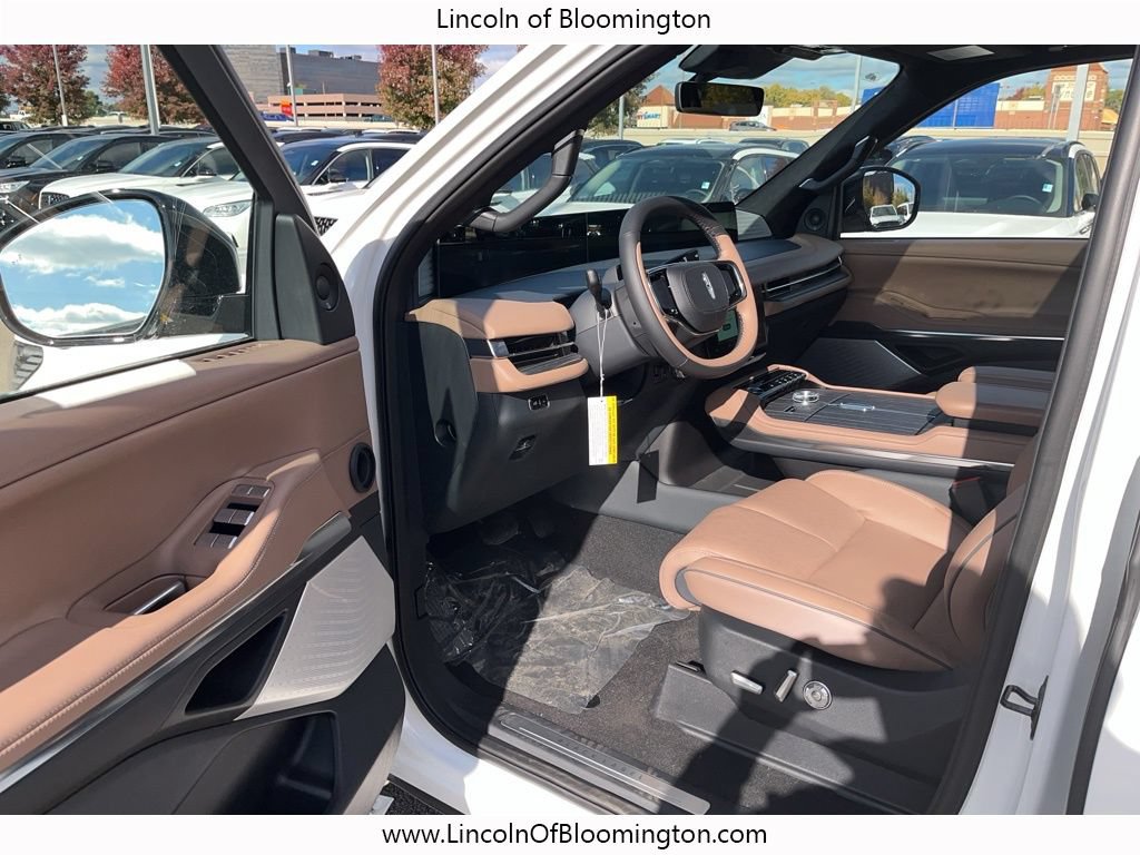 New 2025 Lincoln Navigator L Black Label AWD/4WD image 36