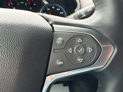 Used 2023 Chevrolet Traverse LT FWD image 29