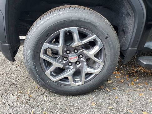 New 2026 GMC Sierra 1500 SLT w/ SLT Premium Package RWD image 6