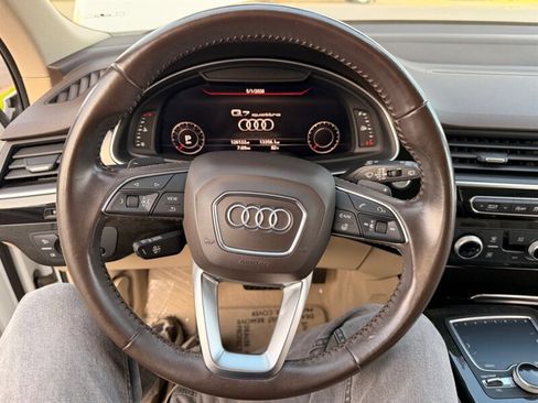 Used 2017 Audi Q7 3.0T Premium Plus w/ Premium Plus Package AWD/4WD image 30