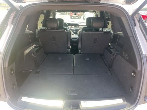 Used 2023 Cadillac XT6 Premium Luxury w/ Technology Package FWD image 14