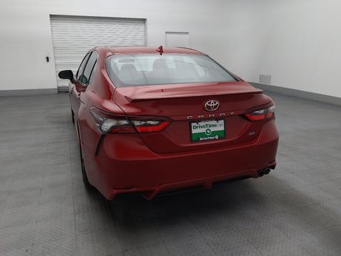 Used 2022 Toyota Camry SE FWD image 6