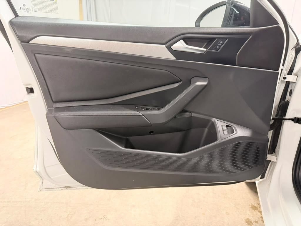 Used 2023 Volkswagen Jetta Sport FWD image 23