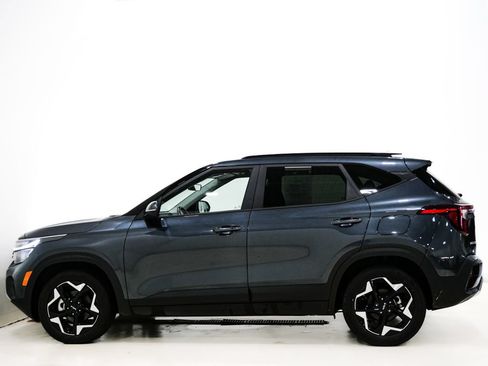 Used 2025 Kia Seltos S FWD image 5