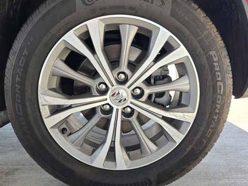 Used 2023 Buick Envision Preferred image 11