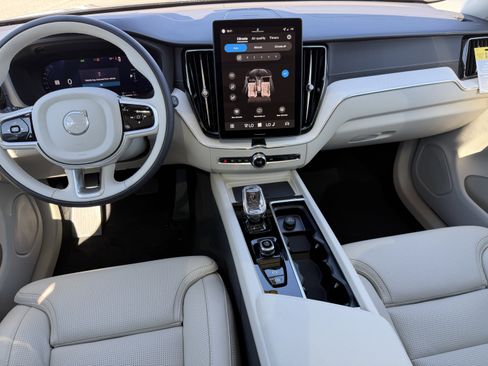 New 2026 Volvo XC60 T8 Ultra w/ Protection Package Premier image 14
