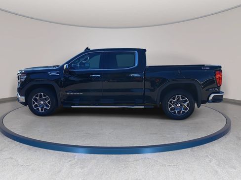 Used 2023 GMC Sierra 1500 SLT w/ SLT Premium Package AWD/4WD image 8