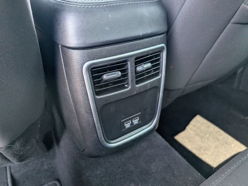 Used 2022 Dodge Charger SXT w/ Driver Convenience Group RWD image 27